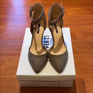 NWT Forever 21 Heels